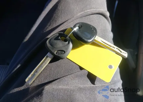 2013 Hyundai Veloster Base W/Gray z USA, uszkodzony, nr VIN KMHTC6AD9DU101041